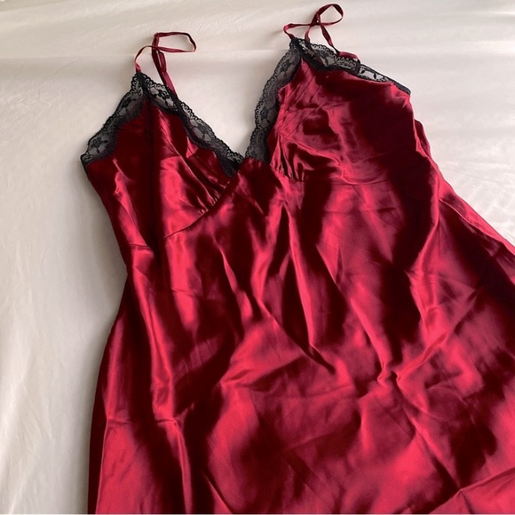 VALERIE STEVENS RED SILK BLACK LACE ELEGANT LINGERIE GOWN ROMANTIC LOUNGE L - Picture 4 of 10